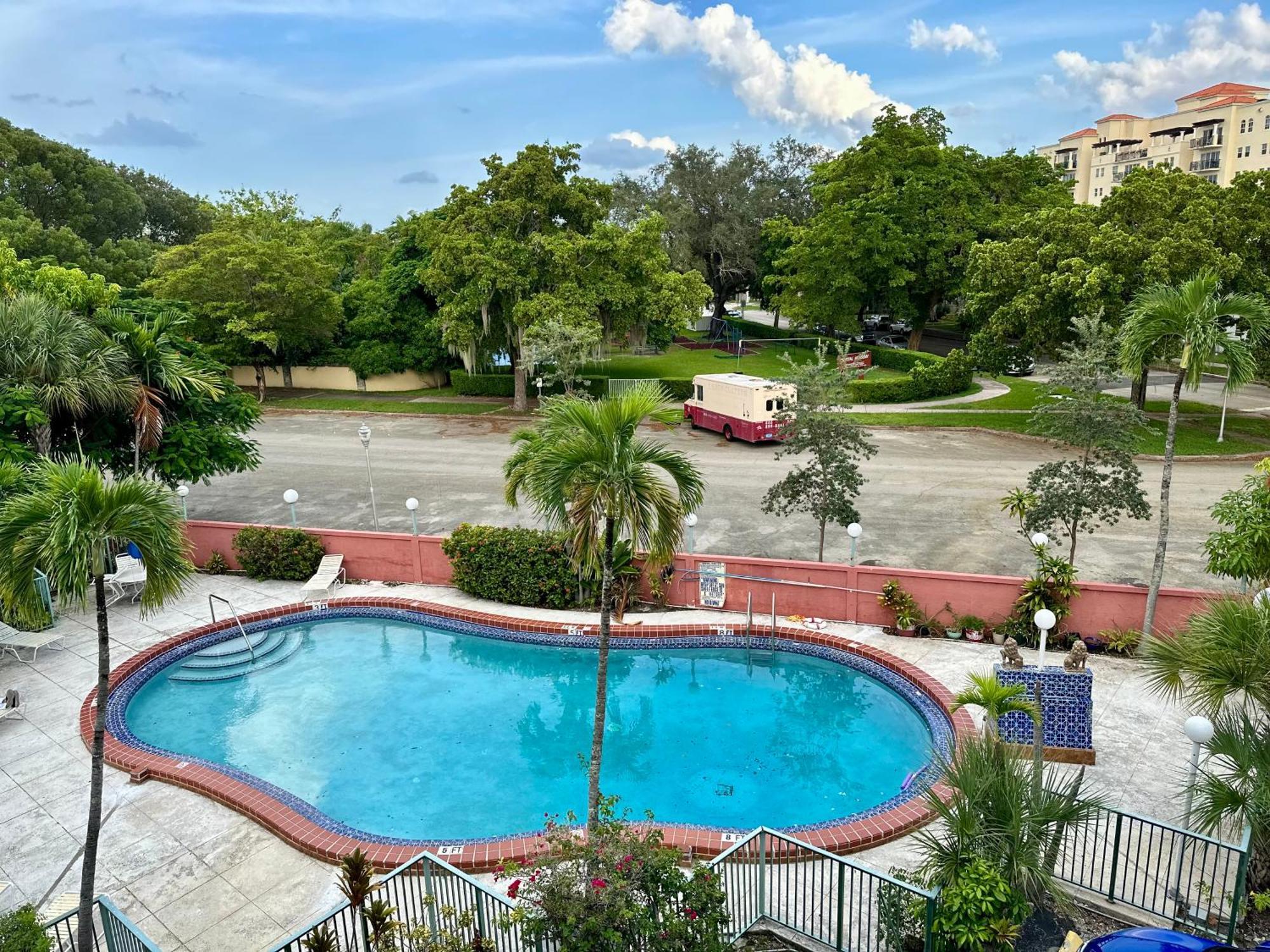 Hotel Chateaubleau Coral Gables Exterior foto